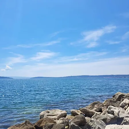 G&d - Lovely Apartment Kastela